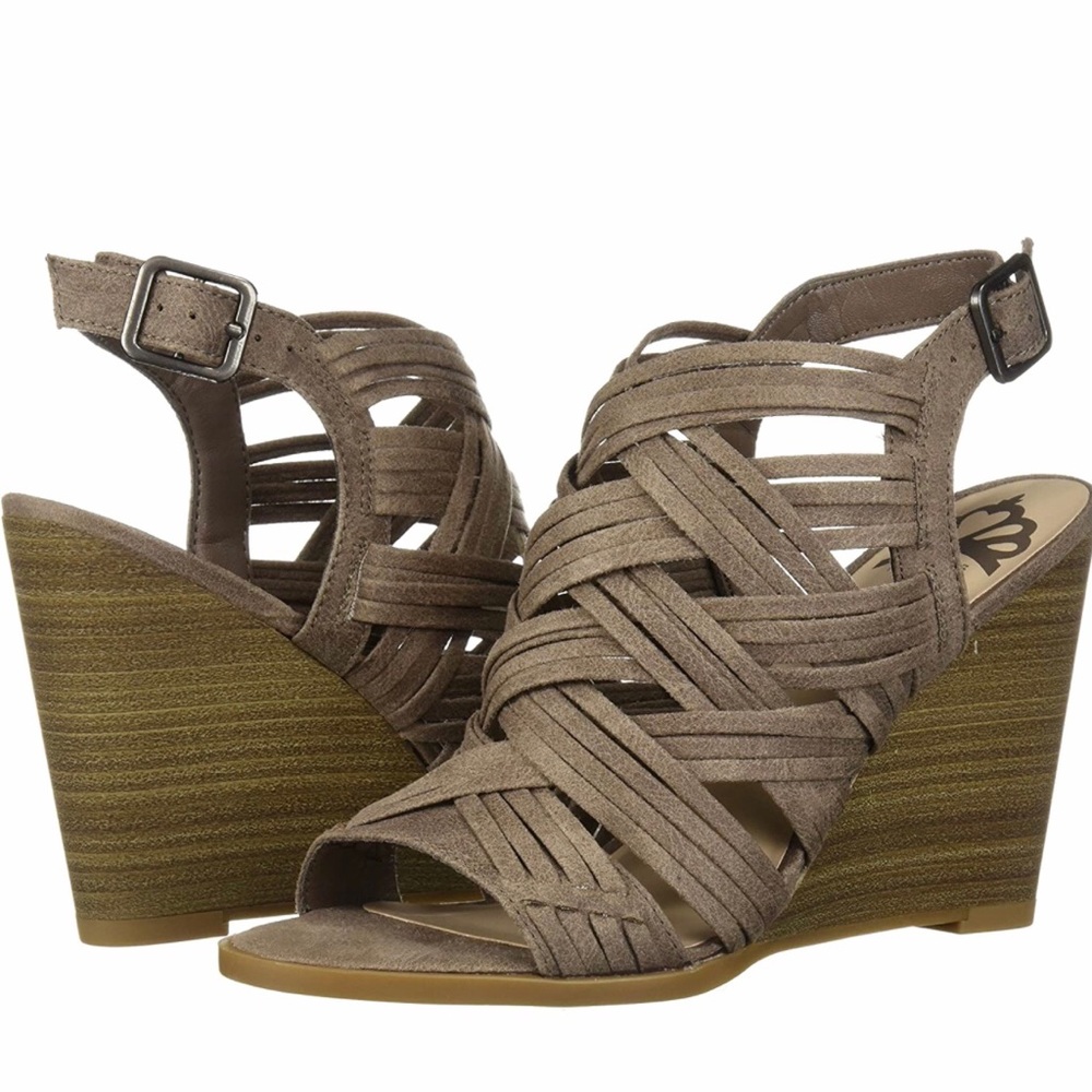 COPY - Georgie women’s Howdy wedge sandal size 6,5 M